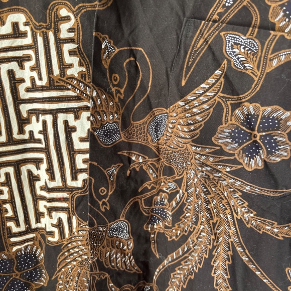 African print style polo button-up - Picture 3 of 5
